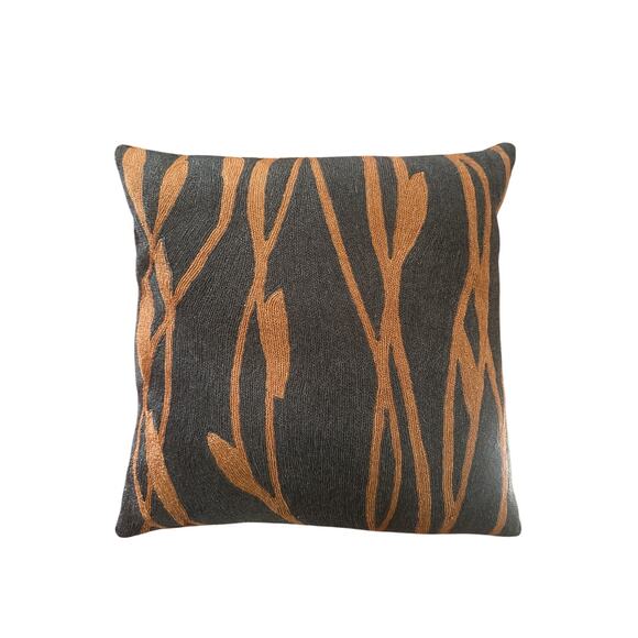 Set 2 18" Judy Ross Textiles Wool Hand-Embroidered Pillows Down Fill Insert - Picture 3 of 9